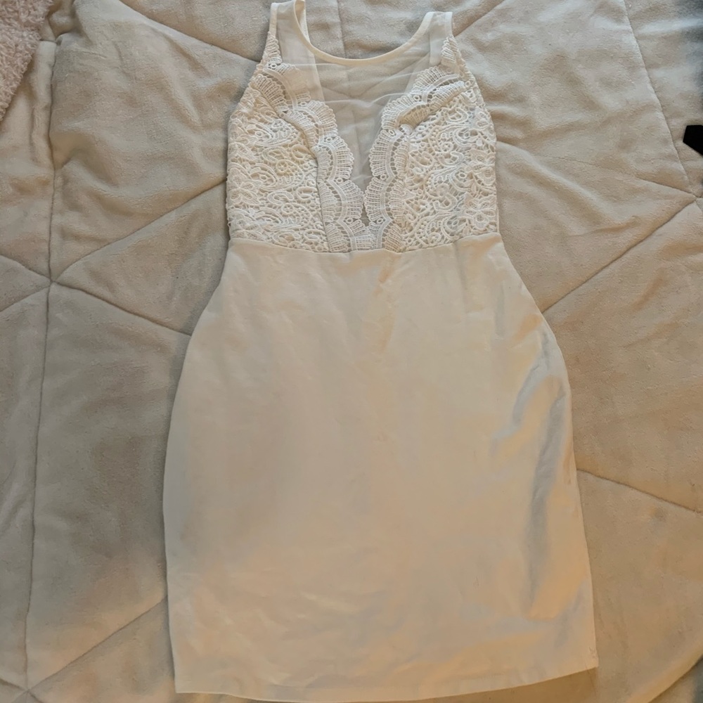White Lulus dress
